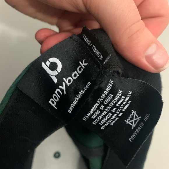 Ponyback magnetic closure hat - Picture 2 of 4